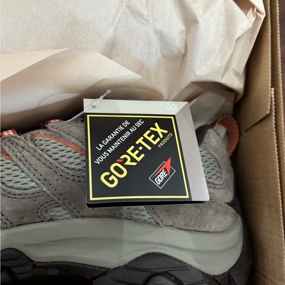 Merrell Hiking shoe size women’s size 7 Brand New - Picture 3 of 11